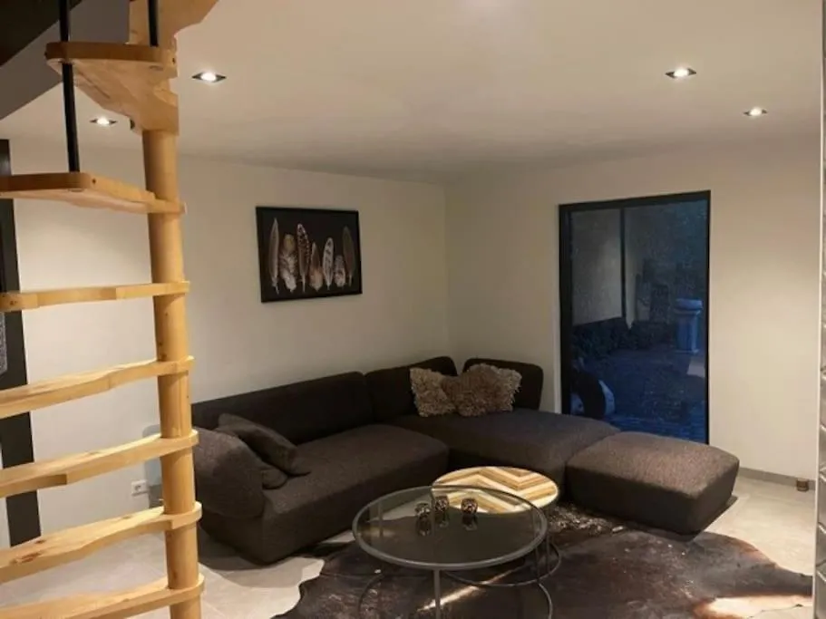 Romantische Loft Met Heerlijke Hottub Eindhoven 0*,  Pays-Bas